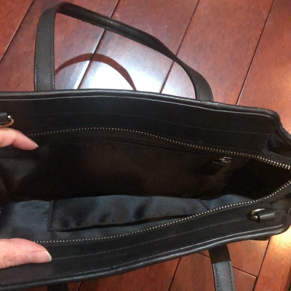 Coach purse handbag black leather gray signature C pattern shoulder bag zipper - Picture 8 of 11